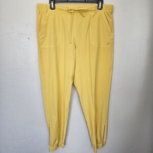 Albion Women's Large Yellow Jogger Sweatpants Nylon Spandex Athleisure Active